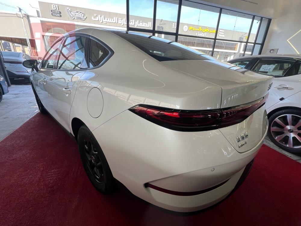 بي واي دي Qin Plus